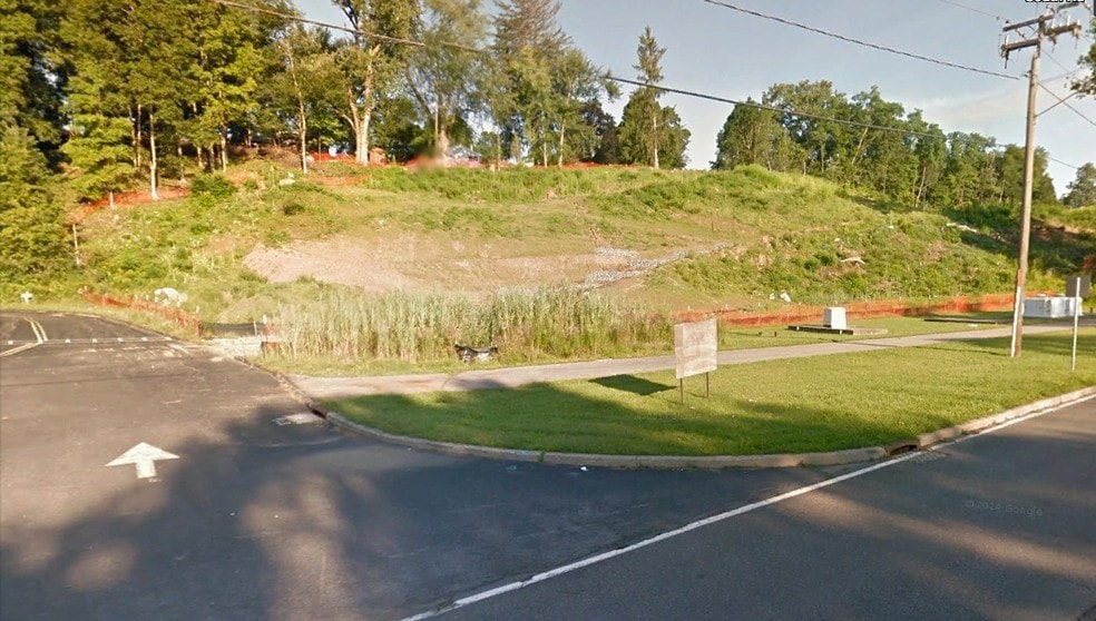 2197 South Rd, Poughkeepsie, NY for sale - Aerial - Image 3 of 7