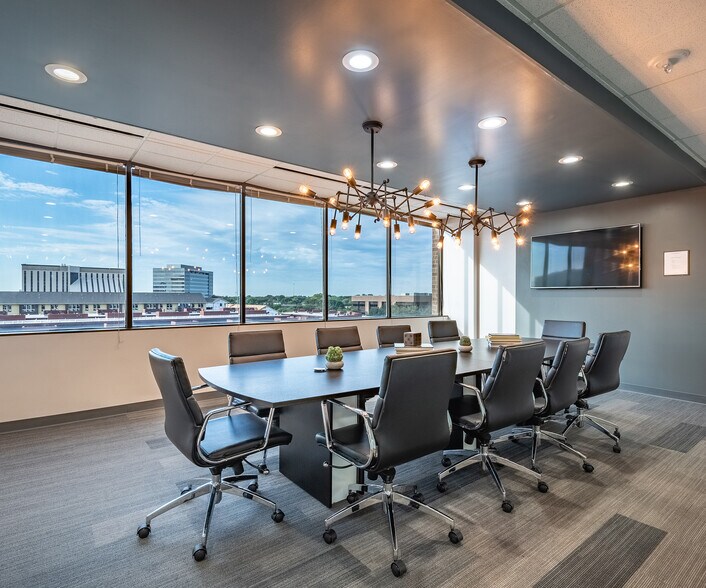 4099 McEwen Rd, Dallas, TX à louer - Photo intérieure - Image 3 de 5