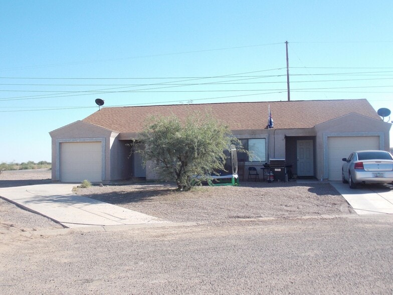 8251 W Mystery Dr, Arizona City, AZ à vendre - Photo principale - Image 1 de 8