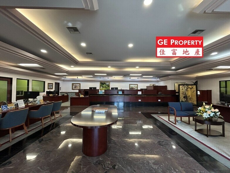 1235 S Garfield Ave, Alhambra, CA à vendre - Photo du bâtiment - Image 3 de 14