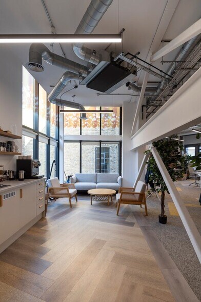 10 York Way, Londres à louer - Photo du bâtiment - Image 3 de 22