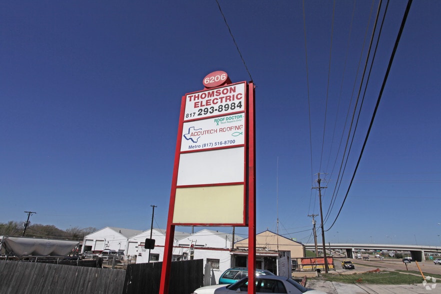6206 South Fwy, Fort Worth, TX for lease - Building Photo - Image 2 of 2
