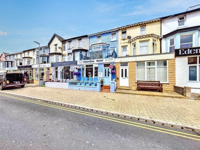 44 St Chads Rd, Blackpool à vendre - Photo du bâtiment - Image 1 de 22