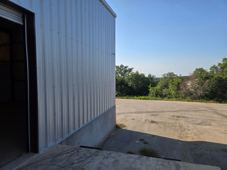 6441 Highway 46 W, New Braunfels, TX for lease - Building Photo - Image 3 of 6