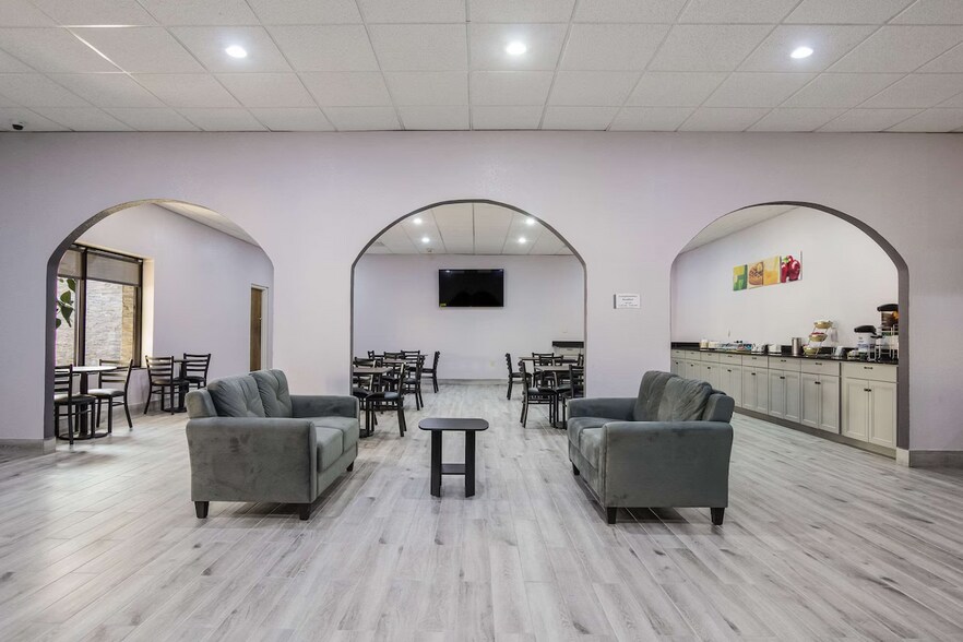 2200 S Court St, Grayville, IL à vendre - Photo du bâtiment - Image 3 de 6