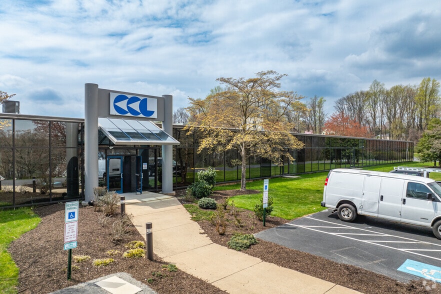 1515 Garnet Mine Rd, Garnet Valley, PA for lease - Building Photo - Image 1 of 7