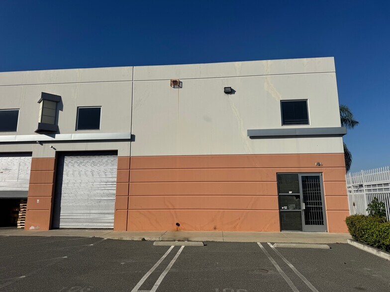 12368 Valley Blvd, El Monte, CA à louer - Photo du bâtiment - Image 3 de 17
