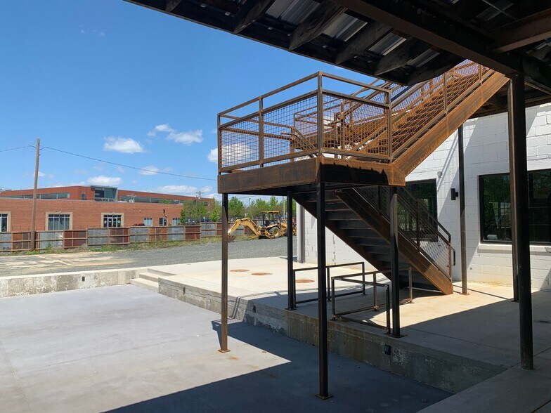 618 E Ramseur St, Durham, NC à vendre - Photo du bâtiment - Image 2 de 5