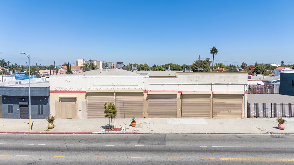 7300 S Western Ave, Los Angeles, CA à vendre - Photo du bâtiment - Image 1 de 10