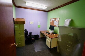 5162 E Stop 11 Rd, Indianapolis, IN for lease Interior Photo- Image 2 of 5