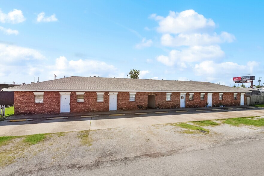 2222 Florida Ave, Kenner, LA à vendre - Photo du bâtiment - Image 1 de 10