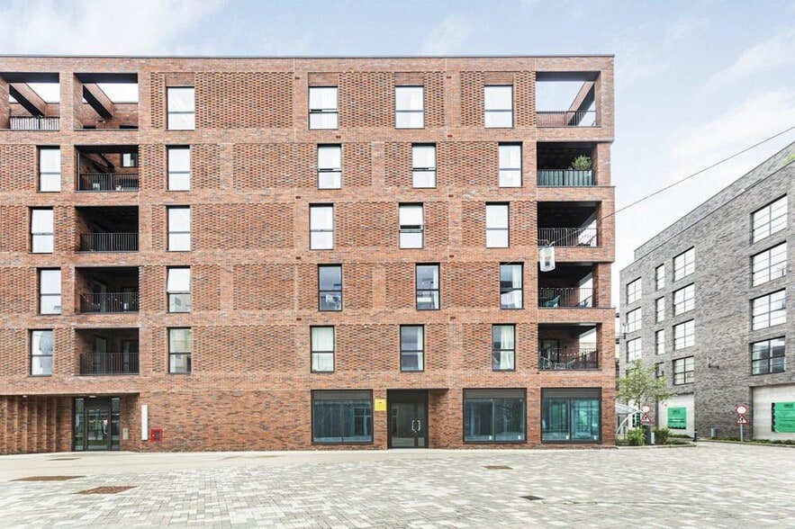 12 Tandy Pl, London for lease - Building Photo - Image 2 of 7