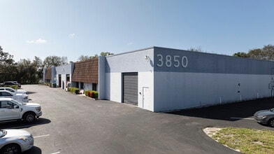 3850 Byron Dr, Riviera Beach, FL for lease Interior Photo- Image 2 of 5