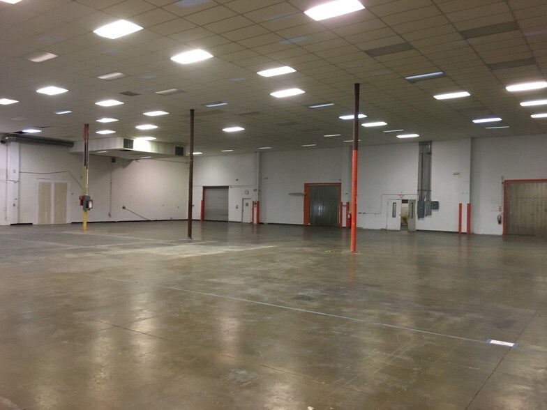 3010 22nd Ave S, Saint Petersburg, FL à vendre - Photo intérieure - Image 2 de 11