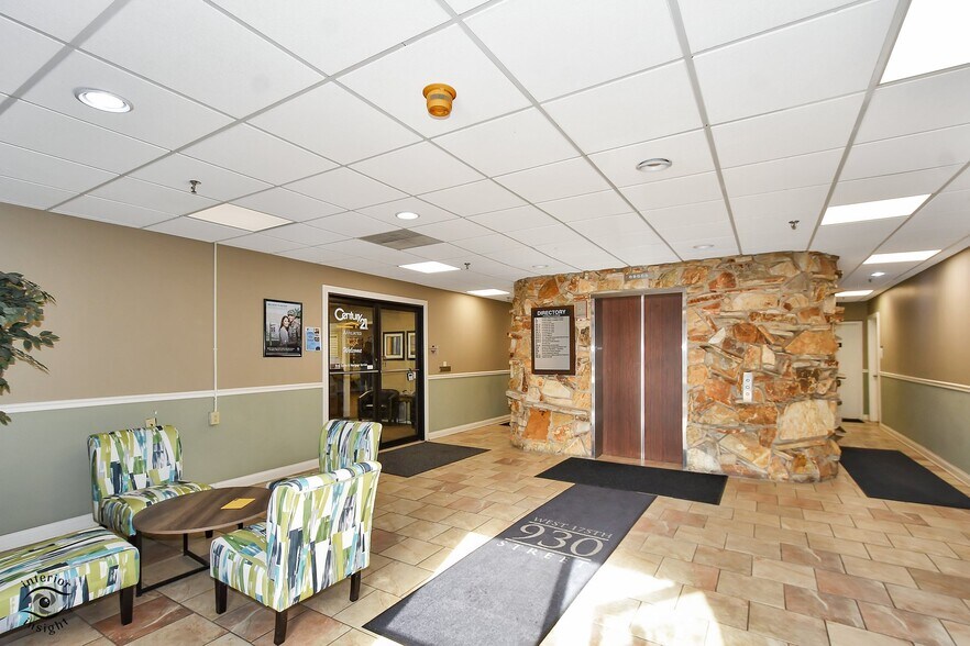 930 175th St, Homewood, IL à vendre - Photo du bâtiment - Image 3 de 3