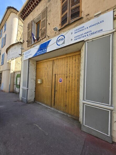 Industrial in Le Muy for sale - Building Photo - Image 2 of 4