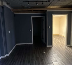 1811 W Silver Spring Dr, Glendale, WI for lease Interior Photo- Image 2 of 12