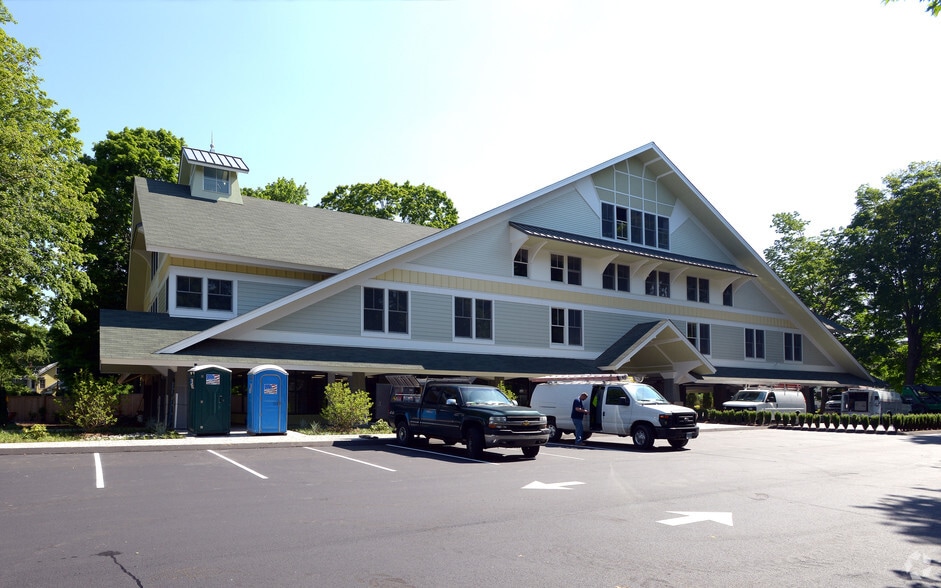 92 Wall St, Madison, CT for lease - Primary Photo - Image 1 of 4