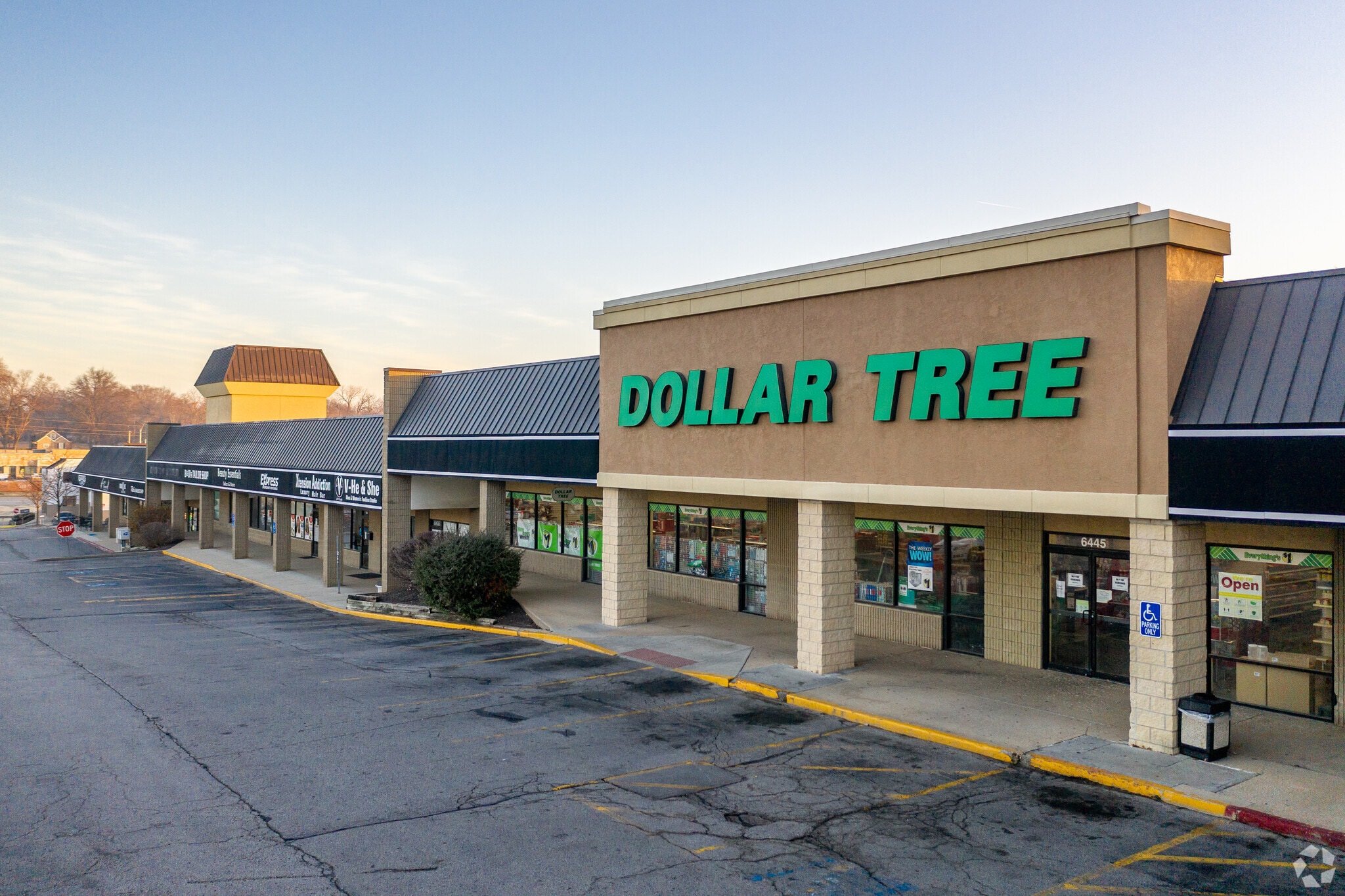 6415-6471 Quivira Rd, Shawnee, KS for lease Building Photo- Image 1 of 20