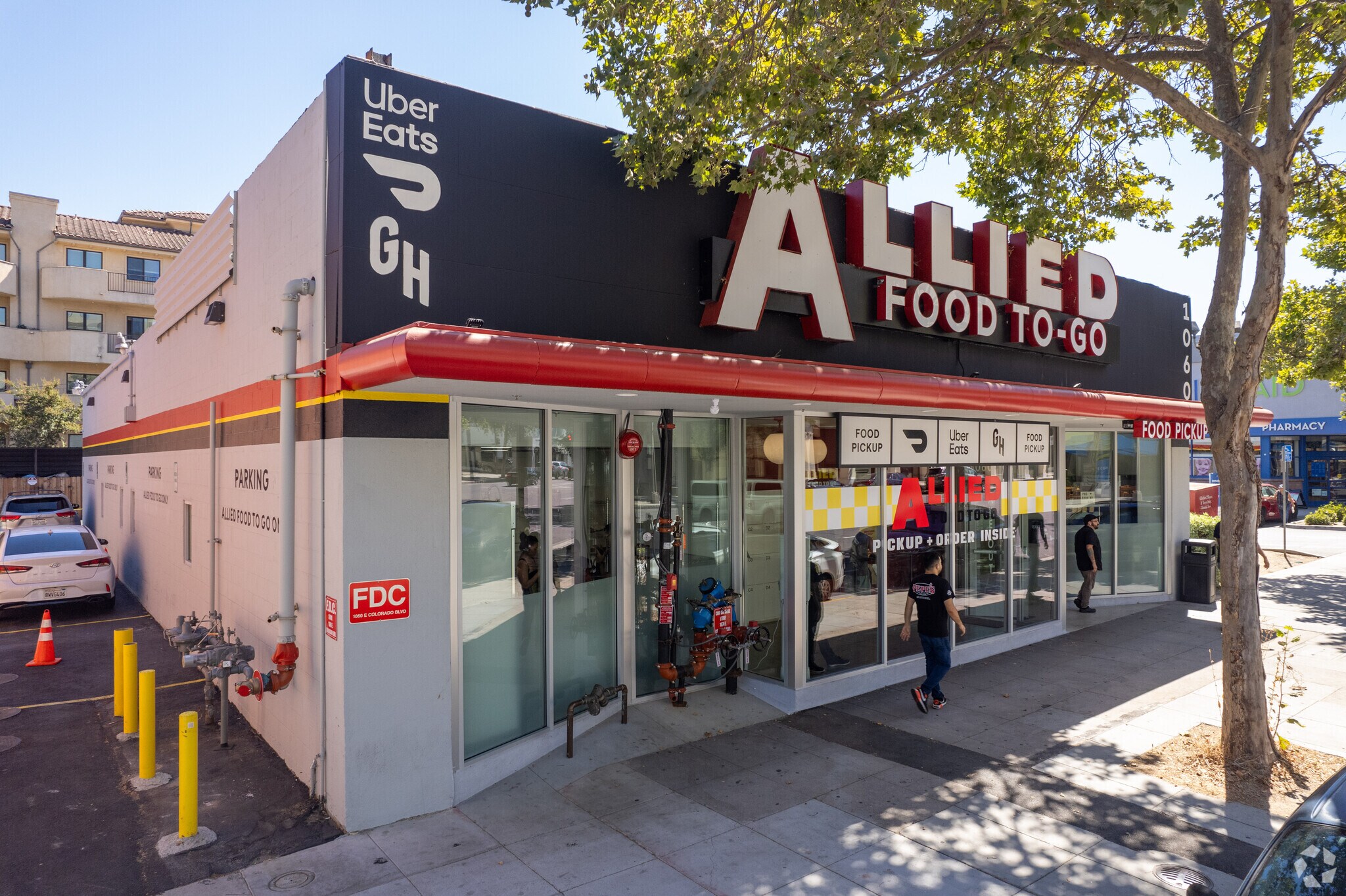 1060 E Colorado Blvd, Pasadena, CA for lease Primary Photo- Image 1 of 21