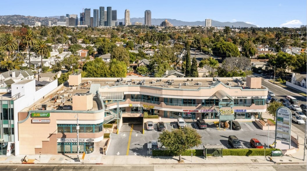 2180 Westwood Blvd, Los Angeles, CA à louer Photo du bâtiment- Image 1 de 6