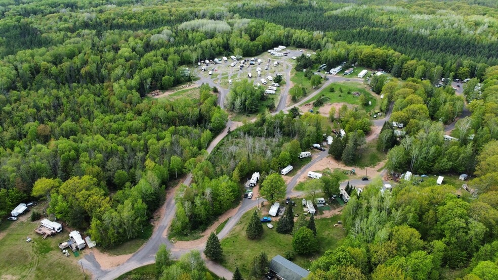 4505 E Tri Lakes Rd, Superior, WI for sale - Primary Photo - Image 1 of 27