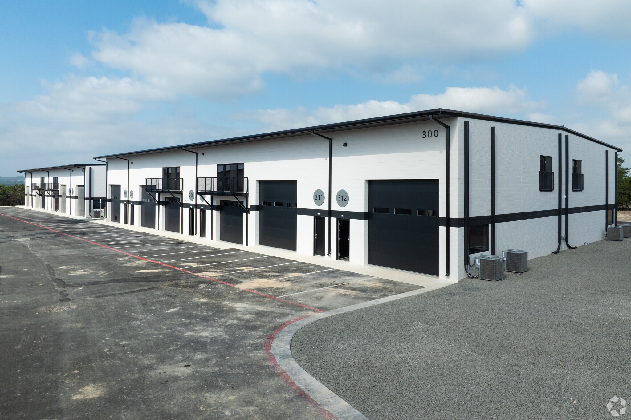 15431 Fitzhugh Rd, Dripping Springs, TX for lease Primary Photo- Image 1 of 38