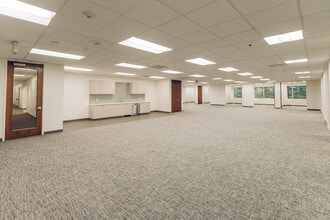 111 SW Columbia St, Portland, OR for lease Interior Photo- Image 1 of 3