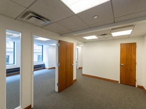 134 N LaSalle St, Chicago, IL for lease Interior Photo- Image 2 of 6