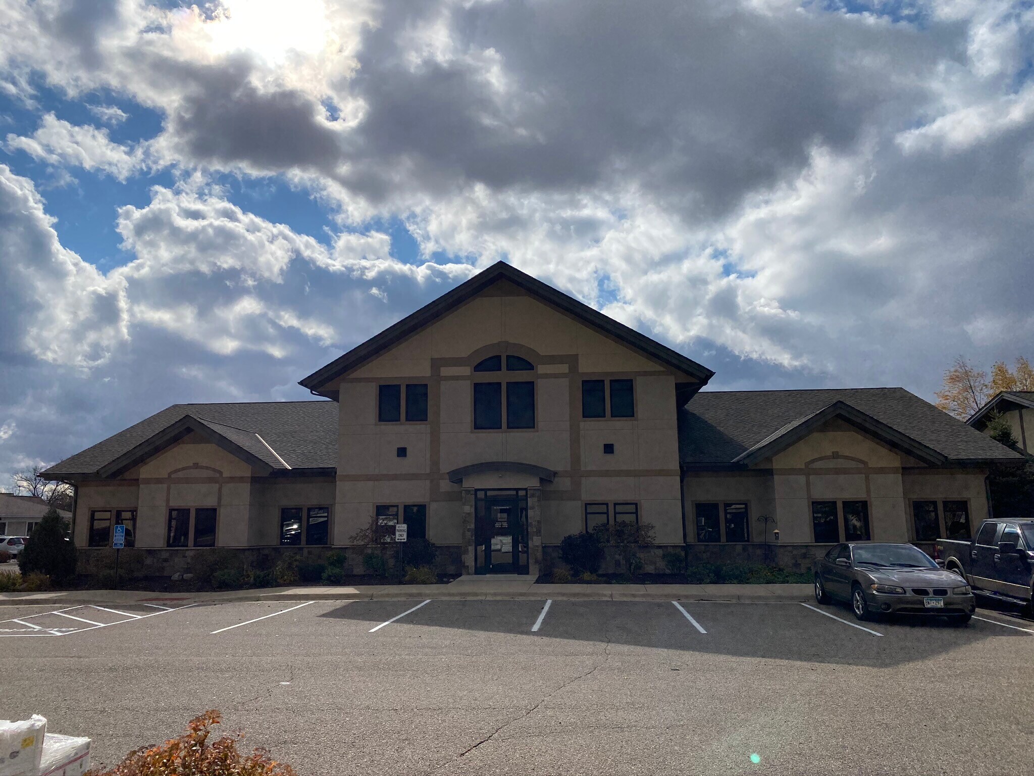 121 Saint Andrews Ct, Mankato, MN à louer Photo principale- Image 1 de 10