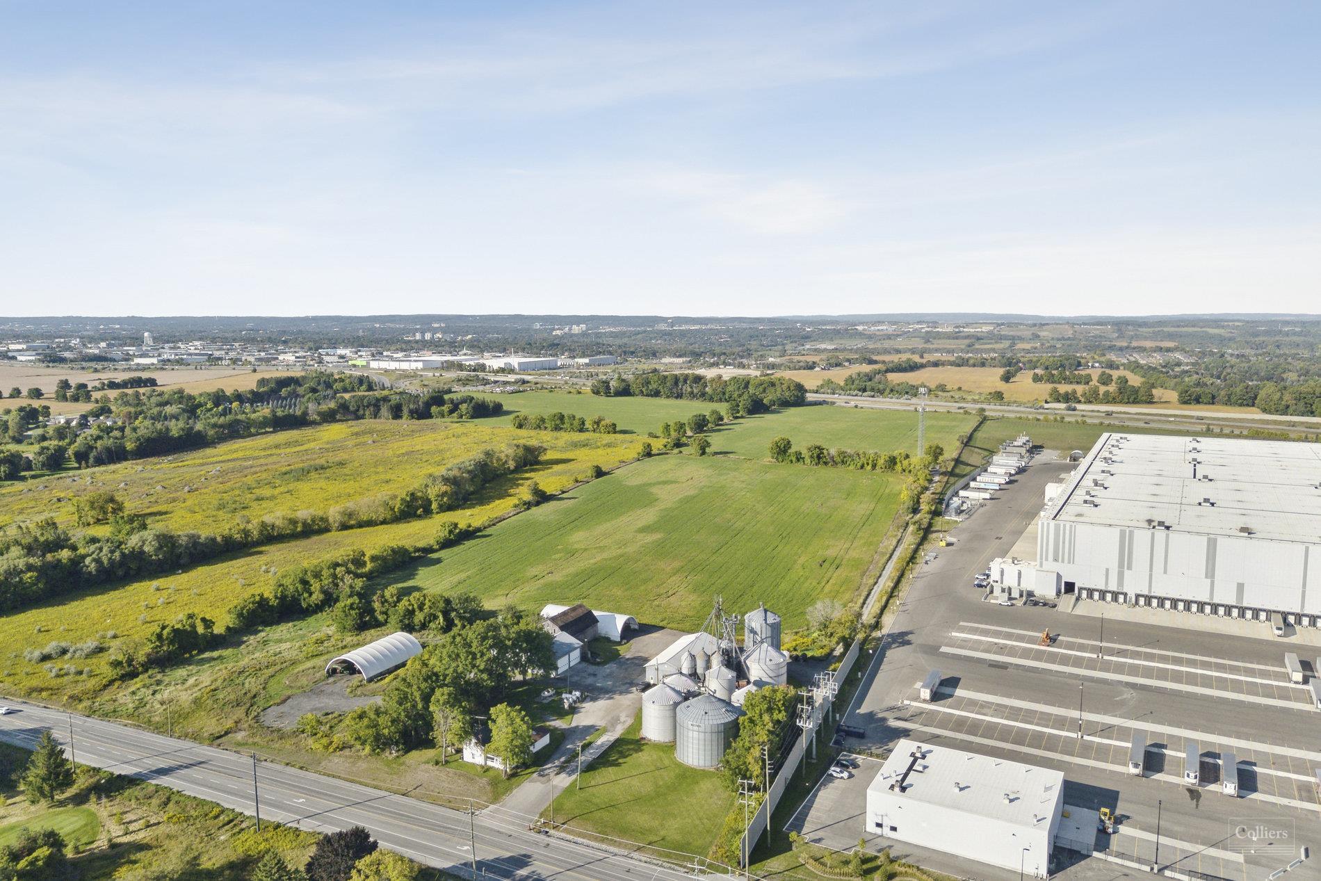 18442 Woodbine Av, Sharon, ON à vendre Photo du bâtiment- Image 1 de 12