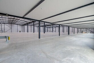 M81 Tower Rd, Stone for lease Interior Photo- Image 1 of 18