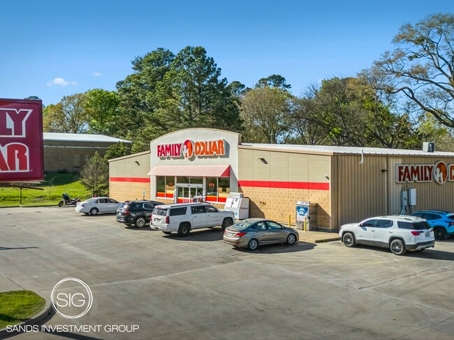 More details for 935 E Young St, Longview, TX - Retail for Sale