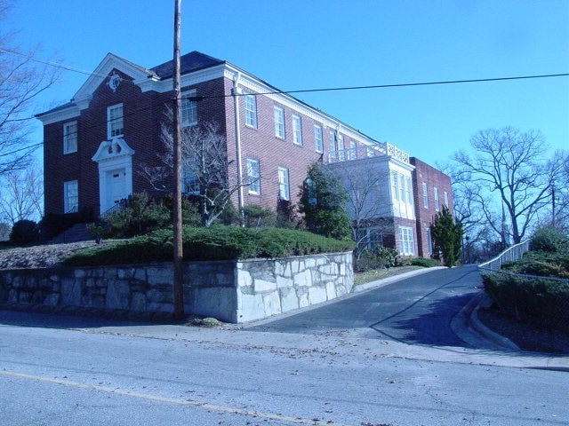 408 8th St, North Wilkesboro, NC à louer Photo du bâtiment- Image 1 de 19