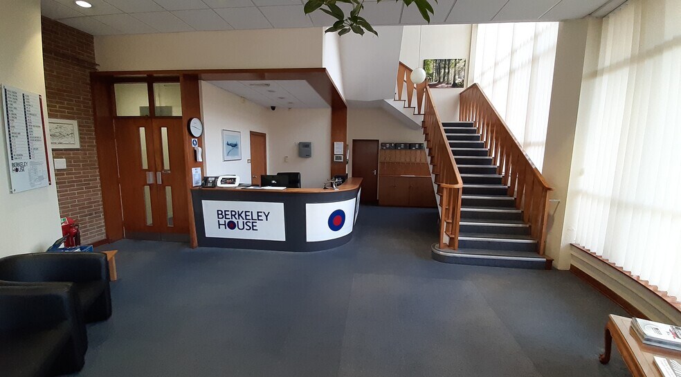 Hunts Rise, Swindon à louer - Hall d’entrée - Image 3 de 10