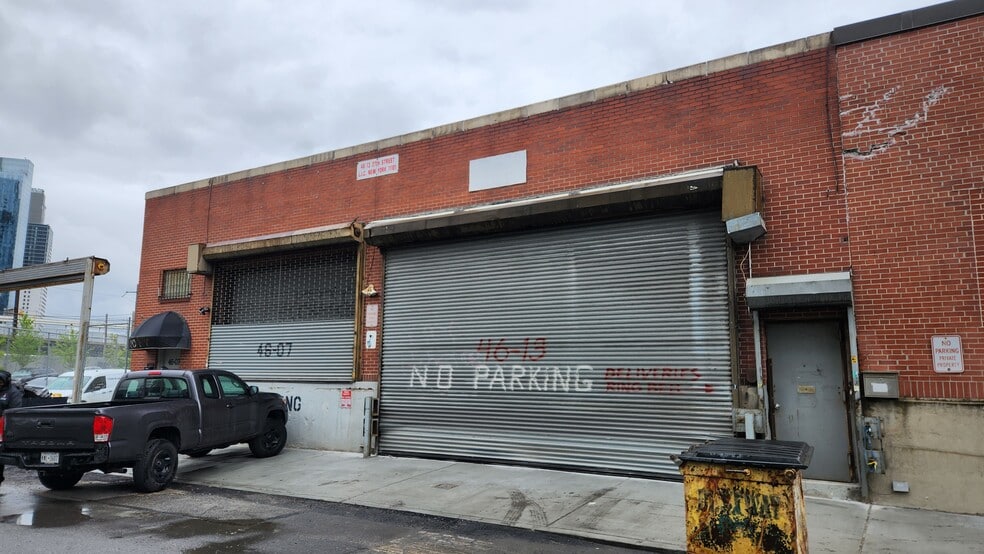 4613 27th St, Long Island City, NY for sale - Building Photo - Image 2 of 12