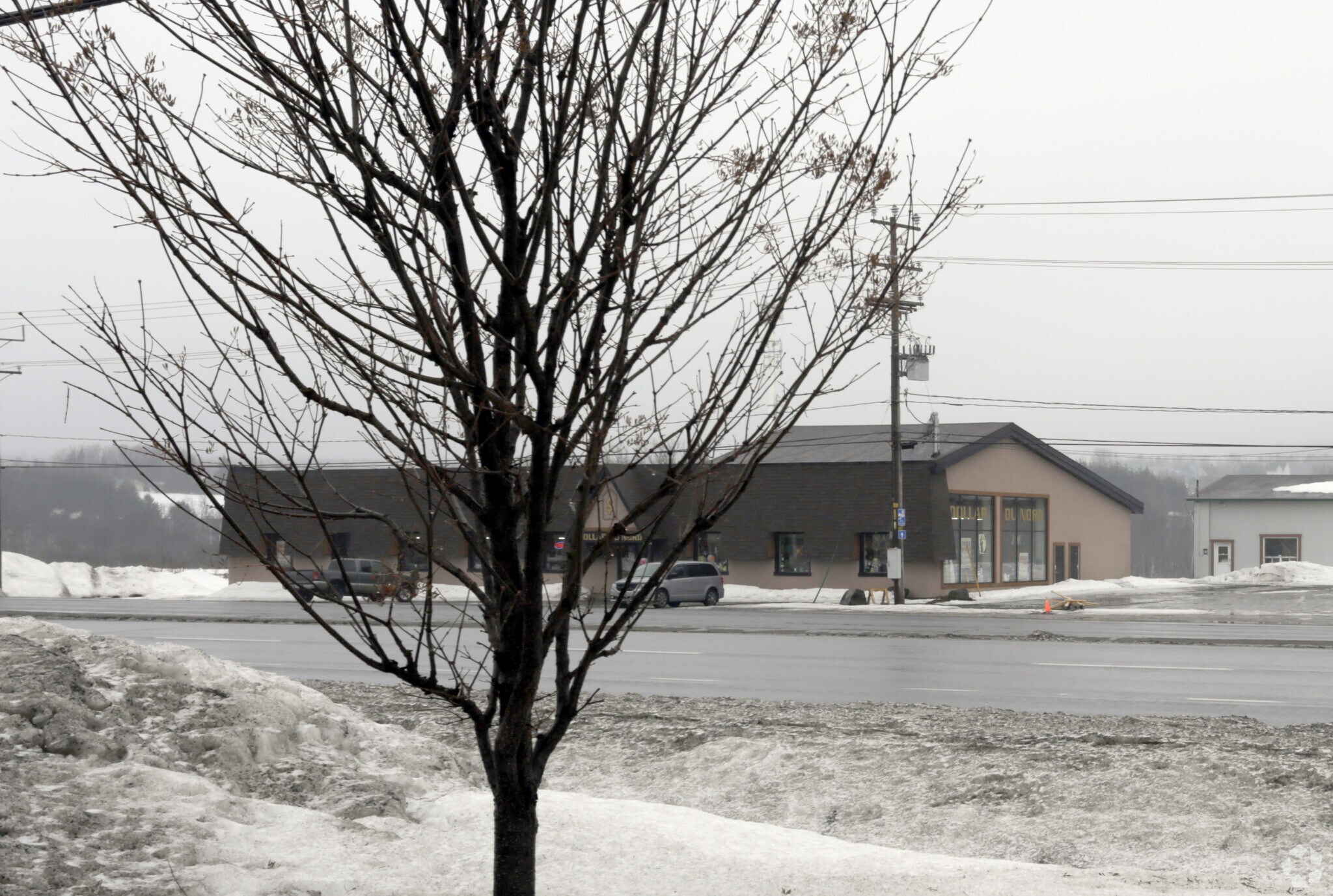 2632 Boul du Curé-Labelle, Prévost, QC for sale Primary Photo- Image 1 of 1