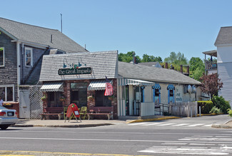 Plus de détails pour 42 Maine St, Brunswick, ME - Vente au détail à louer