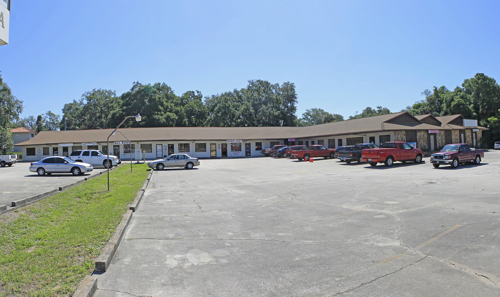 950 N Cocoa Blvd, Cocoa, FL à louer - Photo du bâtiment - Image 3 de 4