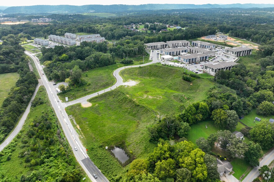 8001 Old Lee Hwy, Ooltewah, TN à vendre - Photo du bâtiment - Image 2 de 19