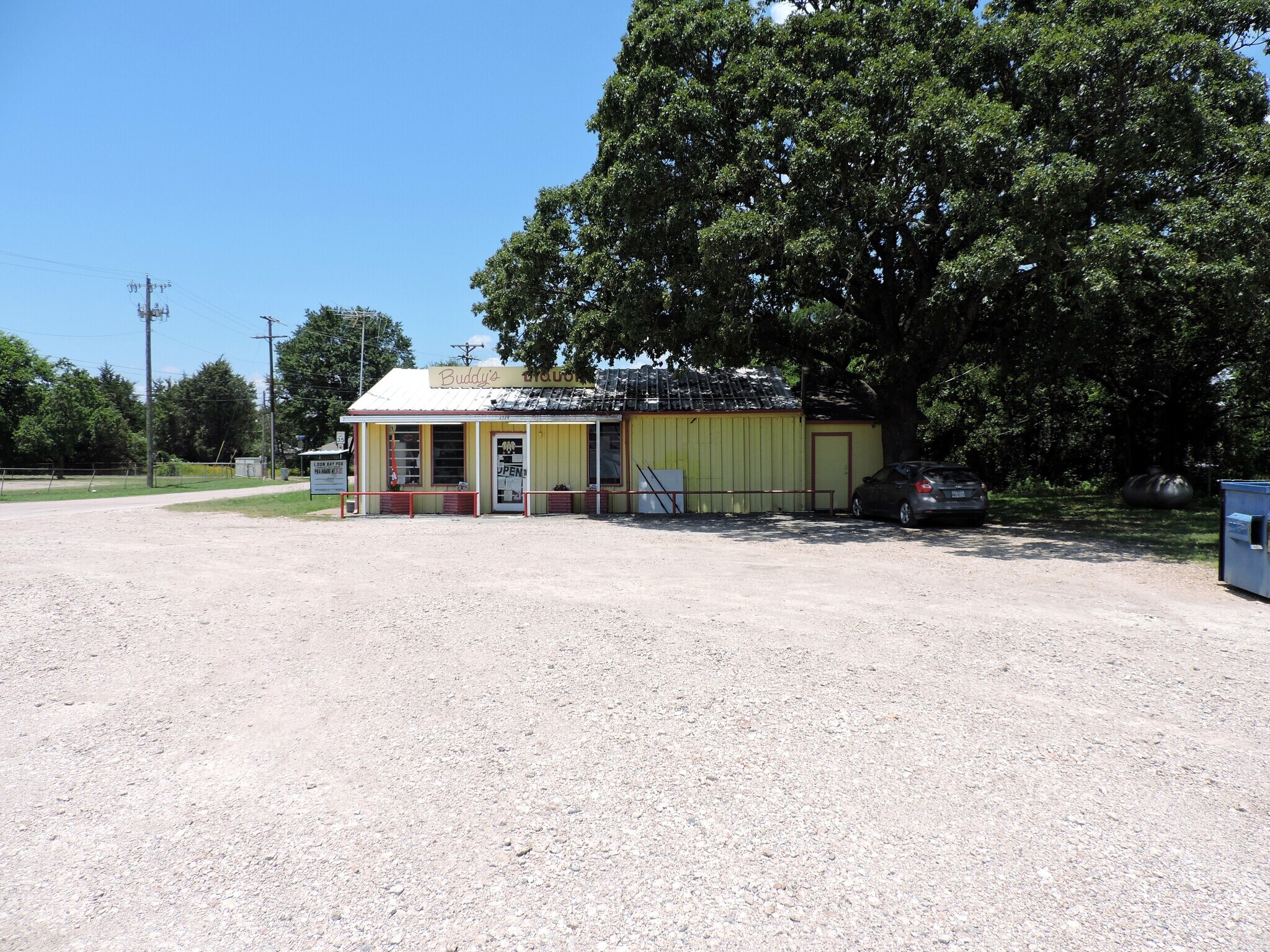 2324 W Main St, Gun Barrel City, TX à vendre Photo du bâtiment- Image 1 de 13