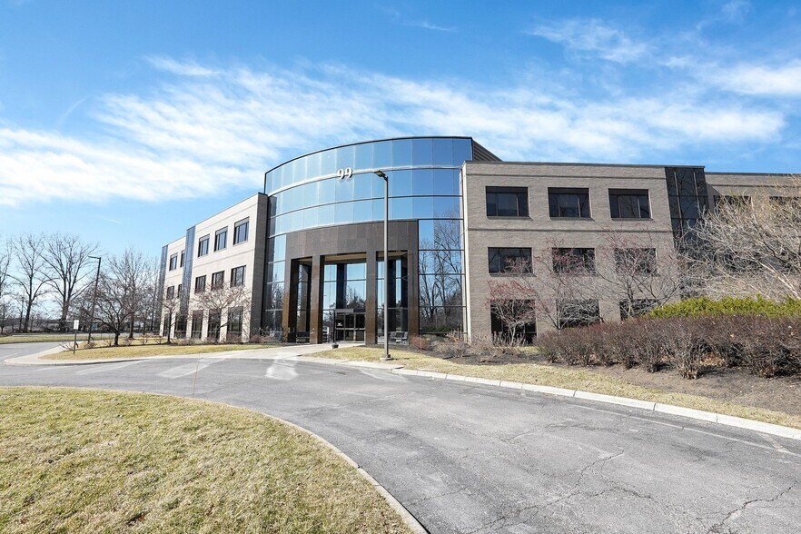 99 N Brice Rd, Columbus, OH à louer - Photo du bâtiment - Image 1 de 12
