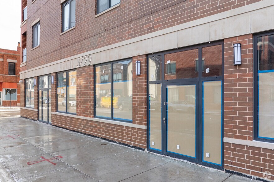 3729 W Belmont Ave, Chicago, IL for lease - Building Photo - Image 2 of 4