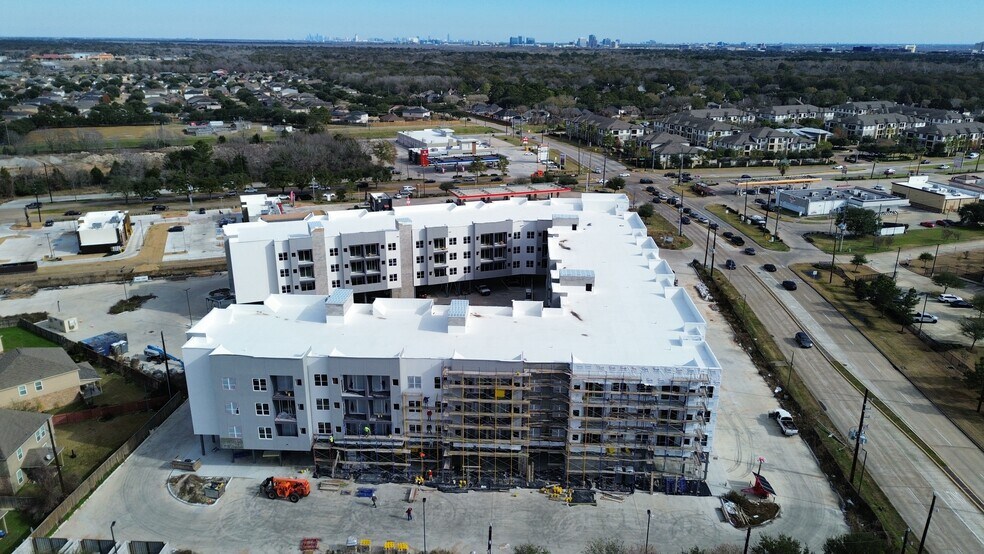 18430 Morton Rd, Houston, TX à louer - Photo du bâtiment - Image 2 de 9
