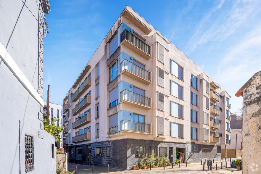Carrer Gran de Sant Andreu, 403-405, Barcelone, Barcelona à louer - Photo du bâtiment - Image 3 de 4