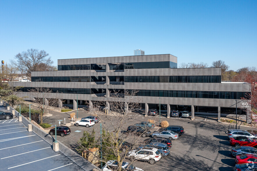 60 Walnut Ave, Clark, NJ for lease - Primary Photo - Image 1 of 4