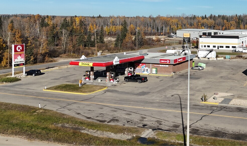 Alberta Circle K Portfolio portefeuille de 2 propriétés à vendre sur LoopNet.ca - Photo du bâtiment - Image 1 de 4