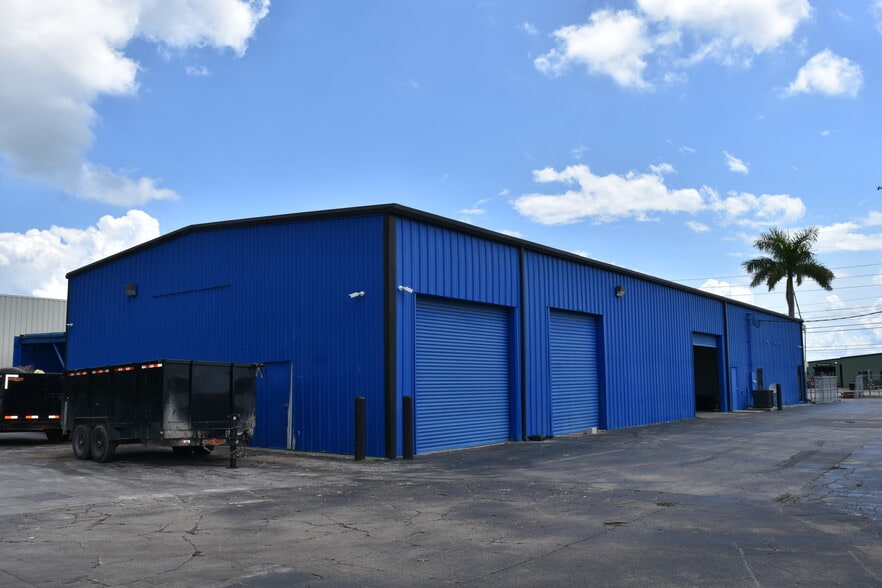 12810 49th St N, Clearwater, FL for lease - Building Photo - Image 3 of 10