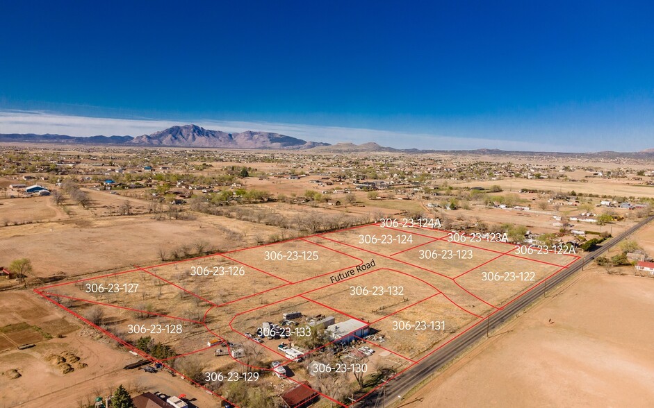 989 Hawksnest Trl, Chino Valley, AZ à vendre - Photo du bâtiment - Image 2 de 10