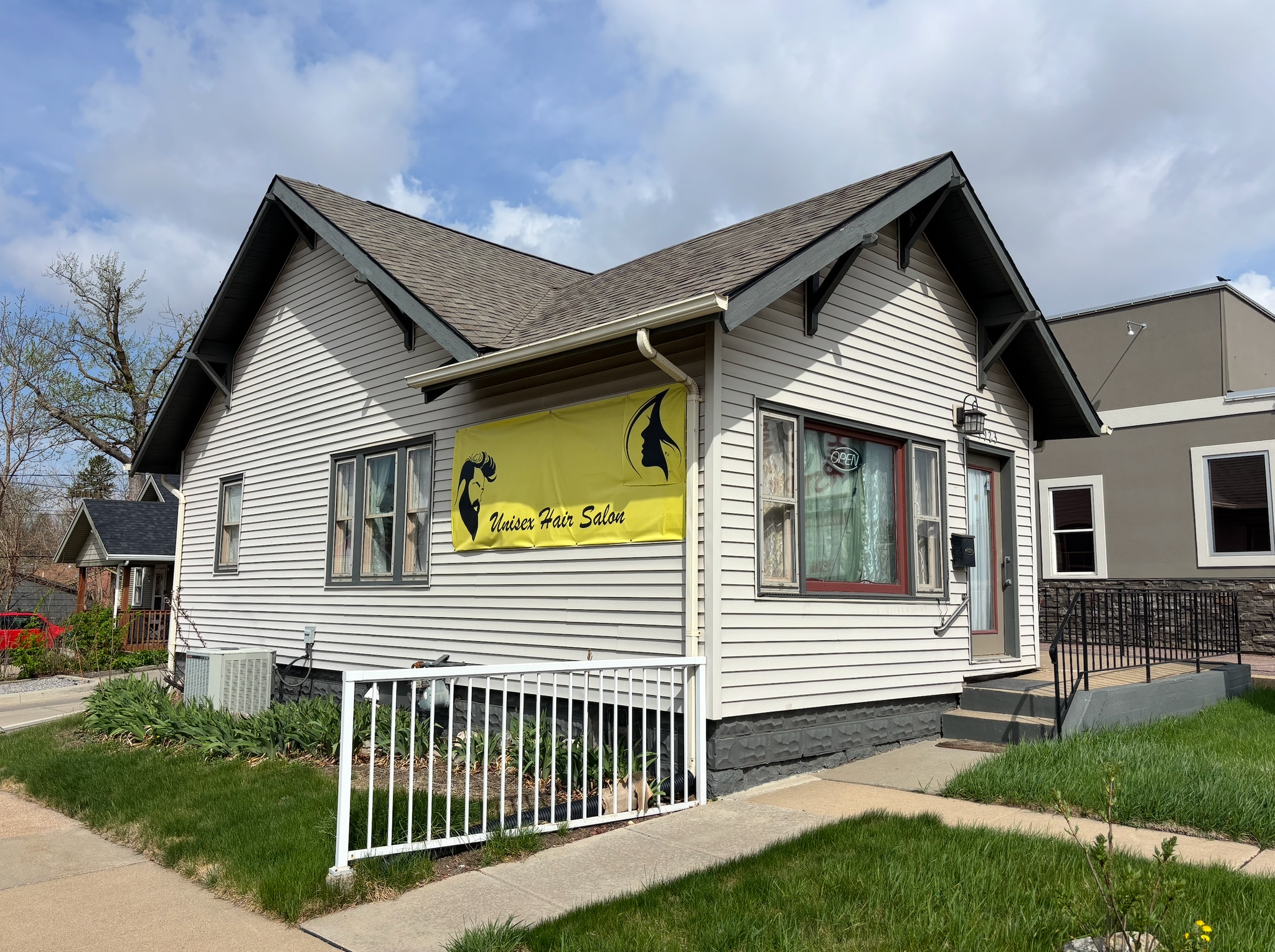 1923 S Minnesota Ave, Sioux Falls, SD for lease Building Photo- Image 1 of 11